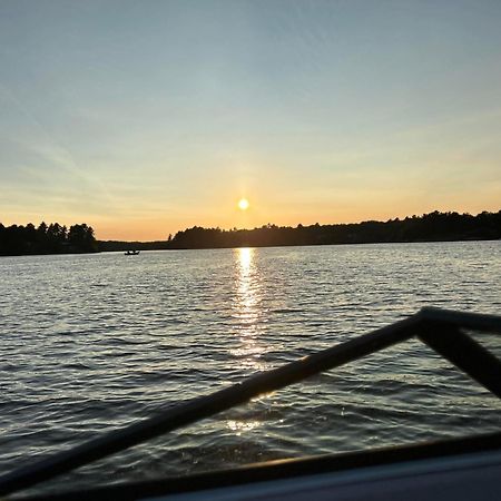 Muskoka Escape Hotel Port Carling Kültér fotó